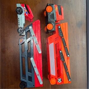 2 HOT WHEEL CARS SEMI HAULER TRAILERS